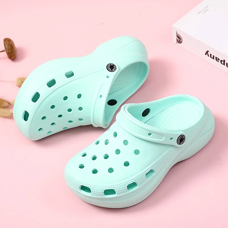 

2022 Summer Women's Shoes Fashion Non-slip Sun Flower Beach Shoes Ultra-light Soft Two Pierced Hole Shoes Sandals and Slippers