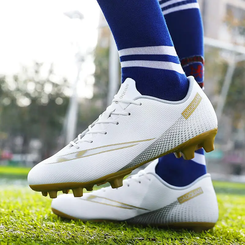 

Men's Football Boots Shoes Kids Turf Futsal Football Shoes for Boys Professional Training TF/AG Boots Men Soccer Cleats Sneakers