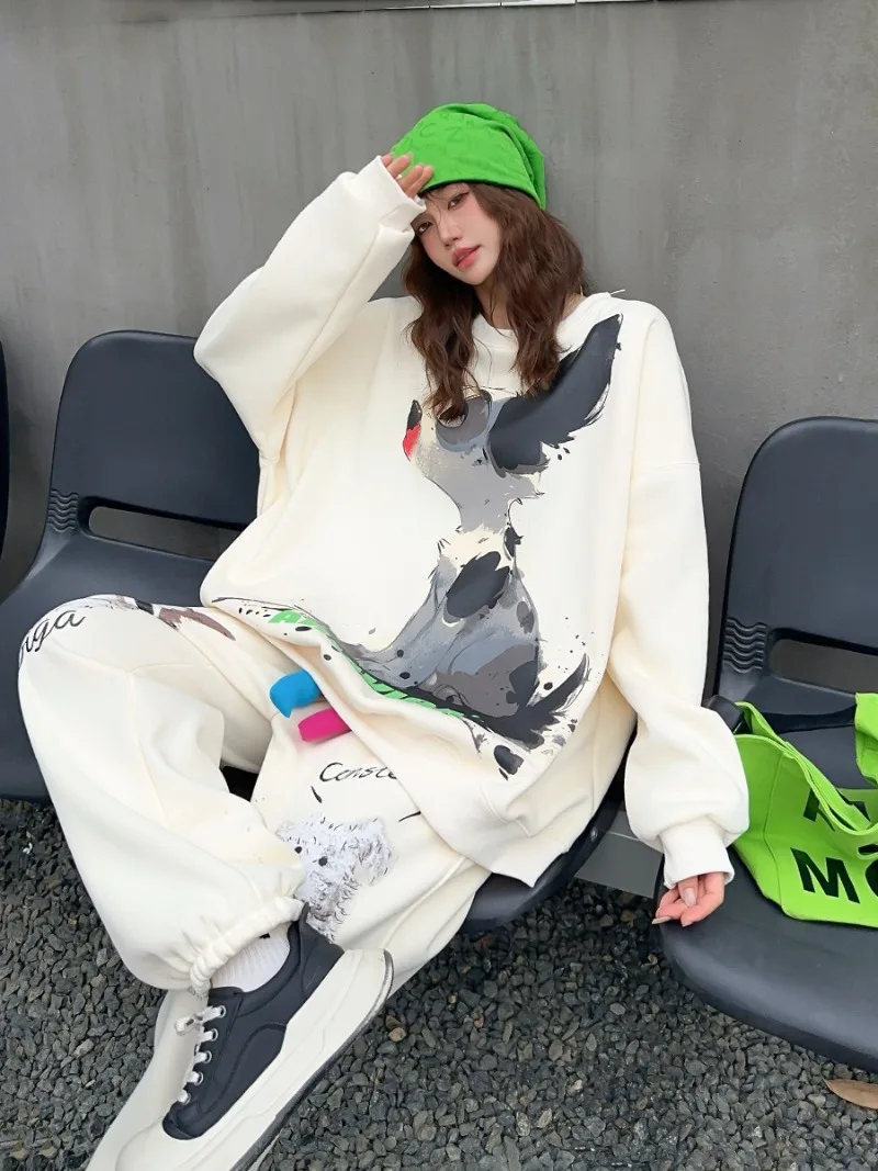 Модный повседневный спортивный костюм с принтом граффити большого размера