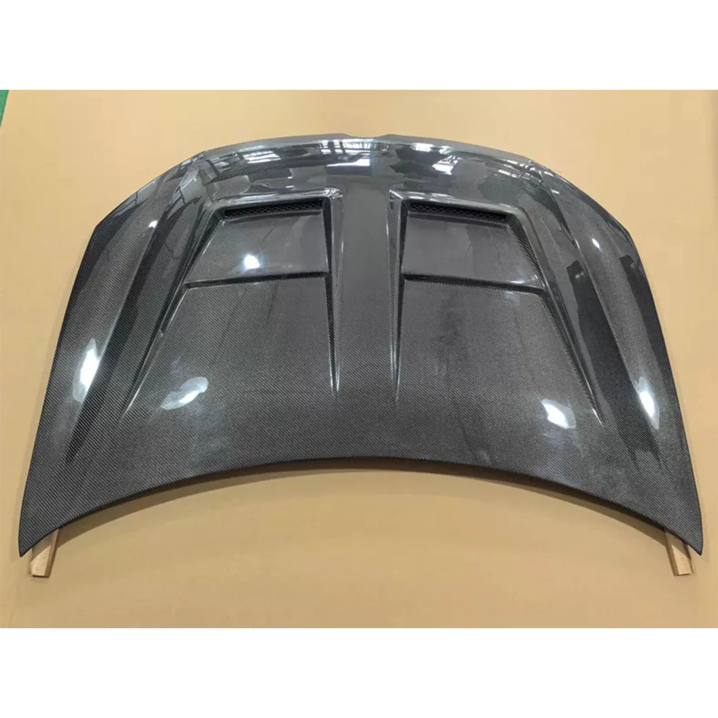 Фото Капот двигателя N-Style из настоящего карбона для Golf 6 MK6 GTI R R20 2009-2013, накладка на передний бампер, элементы кузова автомобиля №2