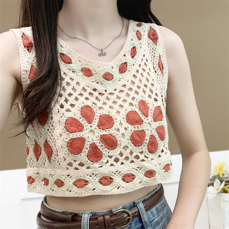 

OUMEA Summer Women Knitting Crops Crochet Retro Plaid Hollow-out Cotton Cute Flower Embroidery Tanks Leisure Beach Daily Style