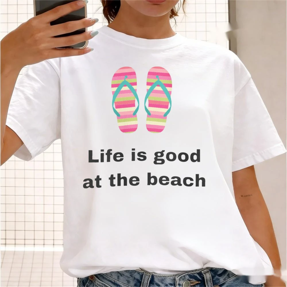 Фото Футболка с графическим принтом Life Good At The Beach Flip Flop, рубашка с принтом в стиле Preppy Coastal Vibe, повседневная футболка для летнего отдыха, женские хлопковые топы №1