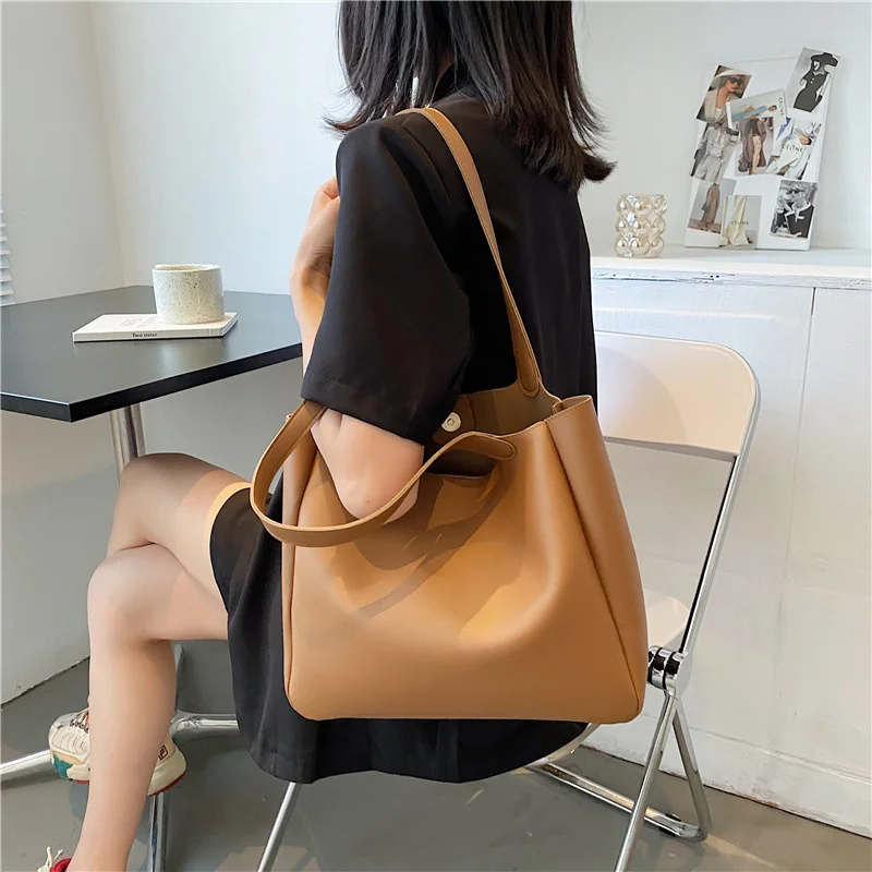 

Large Capacity Women Bucket Shoulder Bags 2023 New Retro Simple Handbags Pu Leather Casual Shopping And Travel Tote Bags