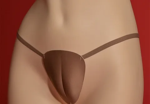 Порно қабылдаудағы қыз