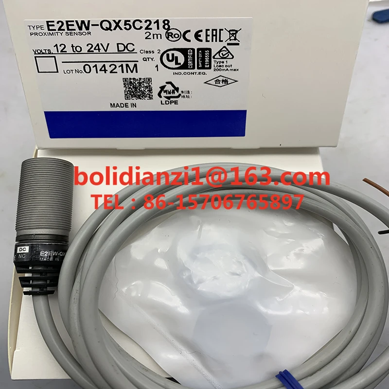 E2EW-QX10B3T18 E2EW-QX10C318 В наличии Оригинальный бесконтактный переключатель