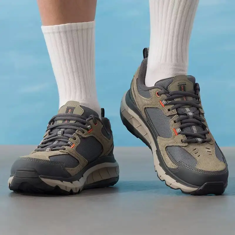 Фото Мужские кроссовки Skechers Taupe для активного отдыха, замшевые, сетчатые, с подошвой Goodyear, нескользящие, прочные, для треккинга и ходьбы, модель 237755-TPMT №3