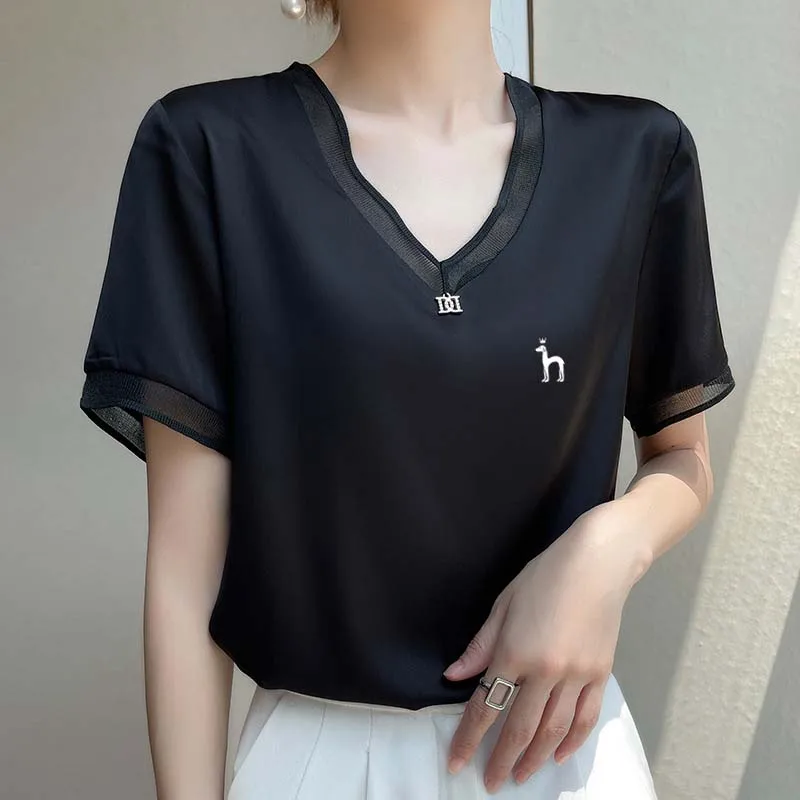 

Golf Women's T Shirts 2023 New Summer Slim Fitting Design Feel Smooth Satin Surface V-neck Webbing Sense Women T-Shirts Tees Top