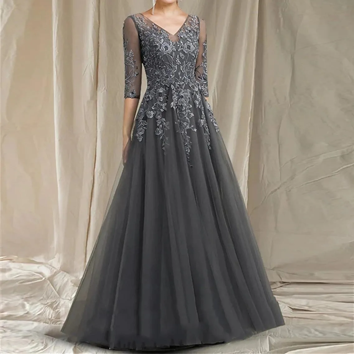 

Elegant Grey Lace Mother Of The Birde Dresses Half Long Sleeves V Neck A Line Applique Wedding Groom Mom Gowns Met Gala Party