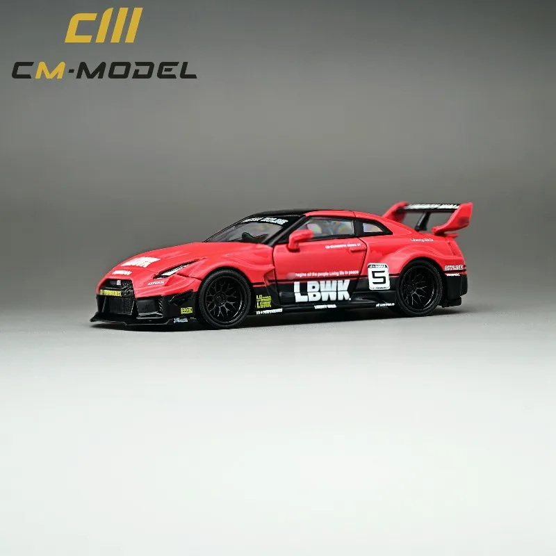 Фото 1:64 Nissan GTR R35 силуэт со сменными колесами, модель автомобиля из литого под давлением сплава, для подростков, для игр, подарок на день рождения. №5