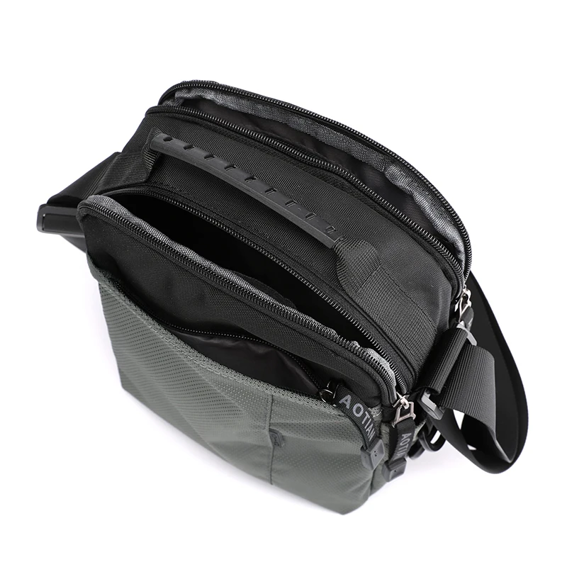 Drop Ship Men Shoulder Bag Man Messenger Bag Travel Waterproof Nylon Multi-layer Crossbody Bag Light Male Handbags