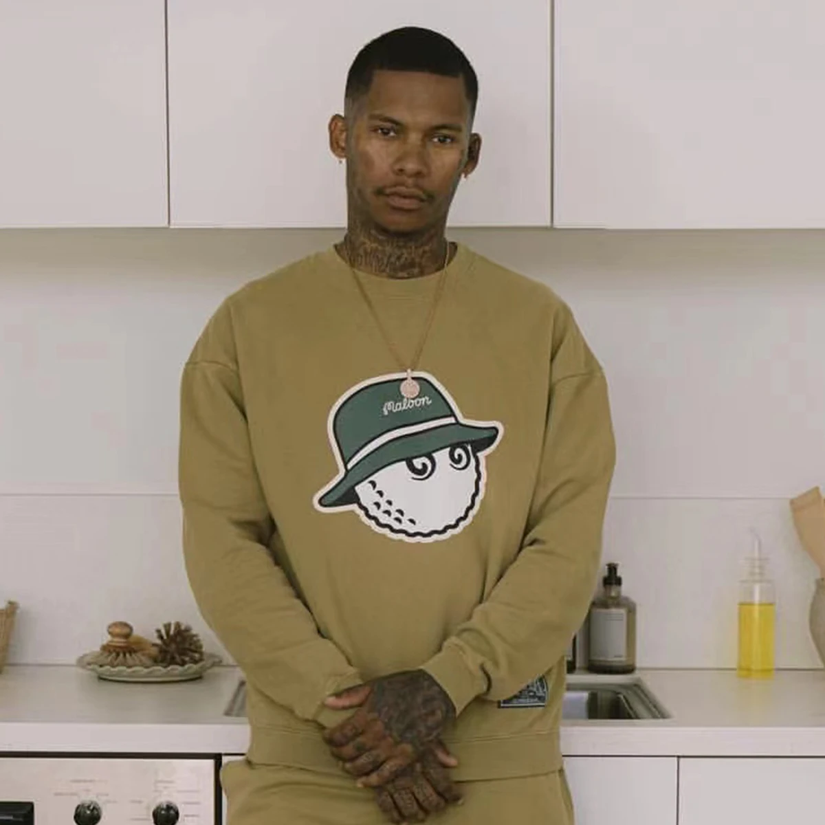 

American Casual Golf Malbon Golf Pullover Round Neck Bucket Hat Loose Casual Sports Golf Sweater Long Sleeve