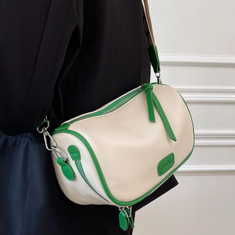 Women's Popular Pillow Bag Wide Shoulder Strap Messenger Bags Simple Leather Portable Satchel Fashion Versatile Travel Storage