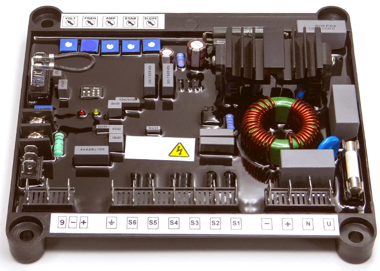 

Автоматический регулятор напряжения M40FA640A AVR