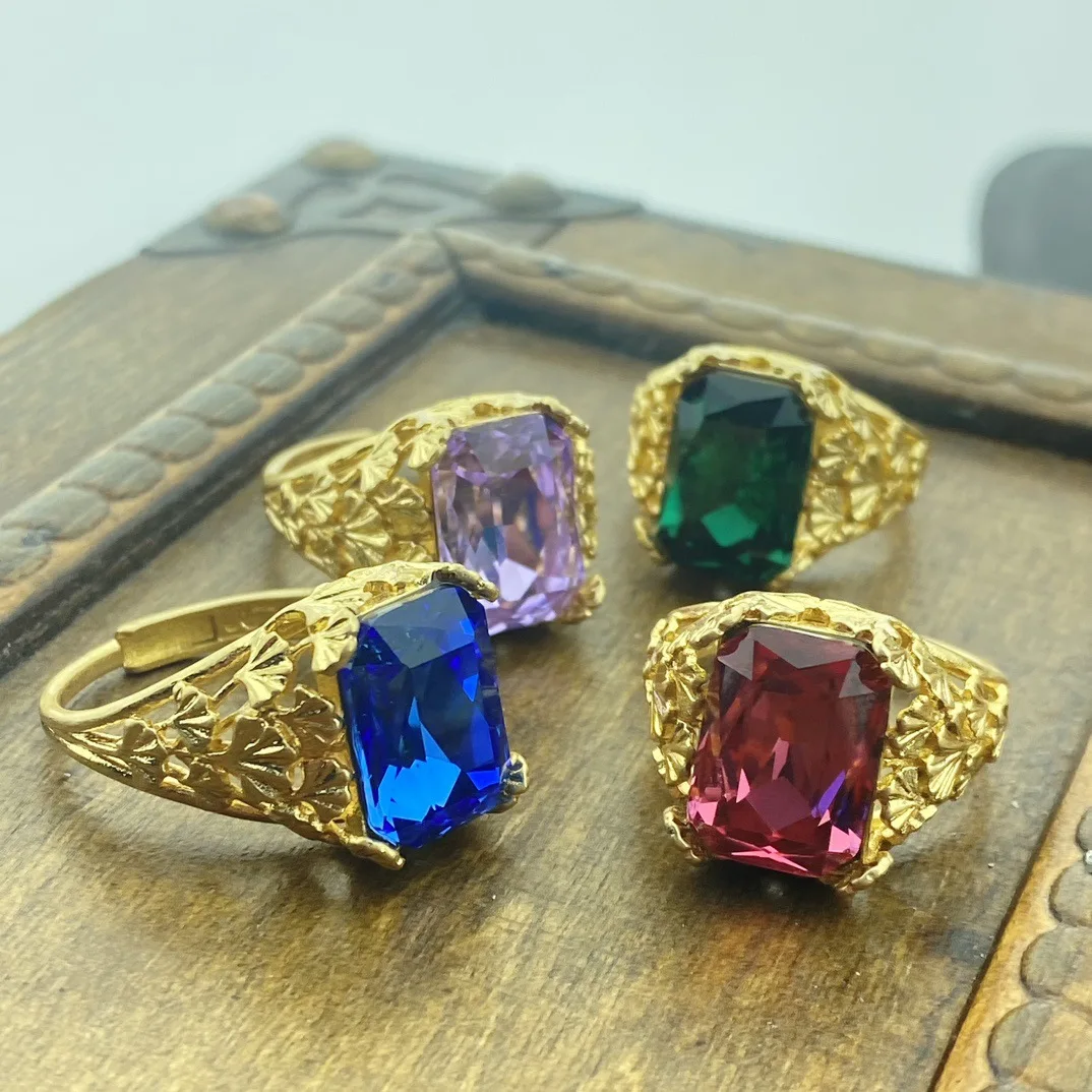 

Fashion Vintage Elegant Embossed Rhinestone Inlaid Ring For Women intelligent Ring Jewelry wholesale