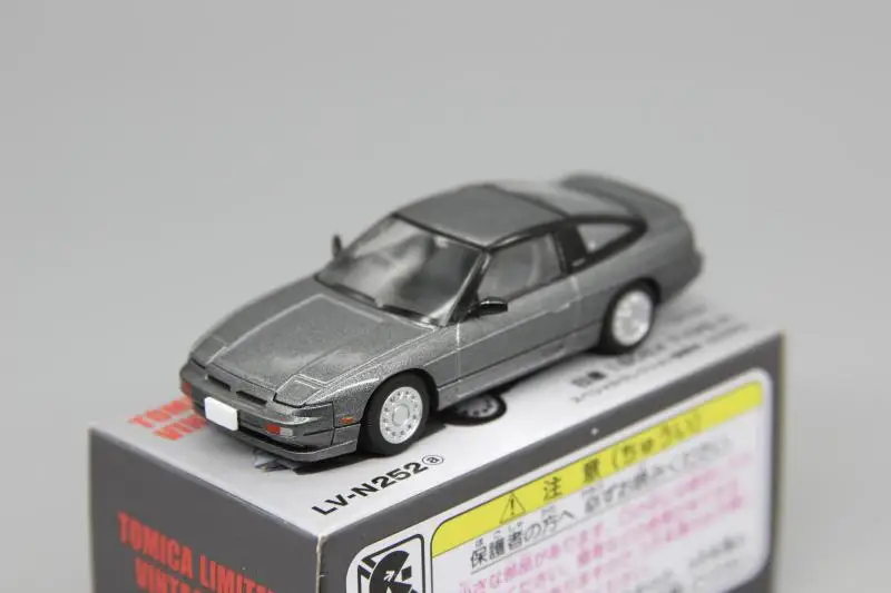 

TLV Domeka 1:64 Nissan S13 180SX RS13 LV-N252 sports car alloy car model