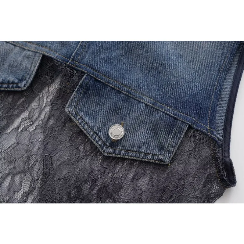 Женский джинсовый жилет без рукавов голубой цвет