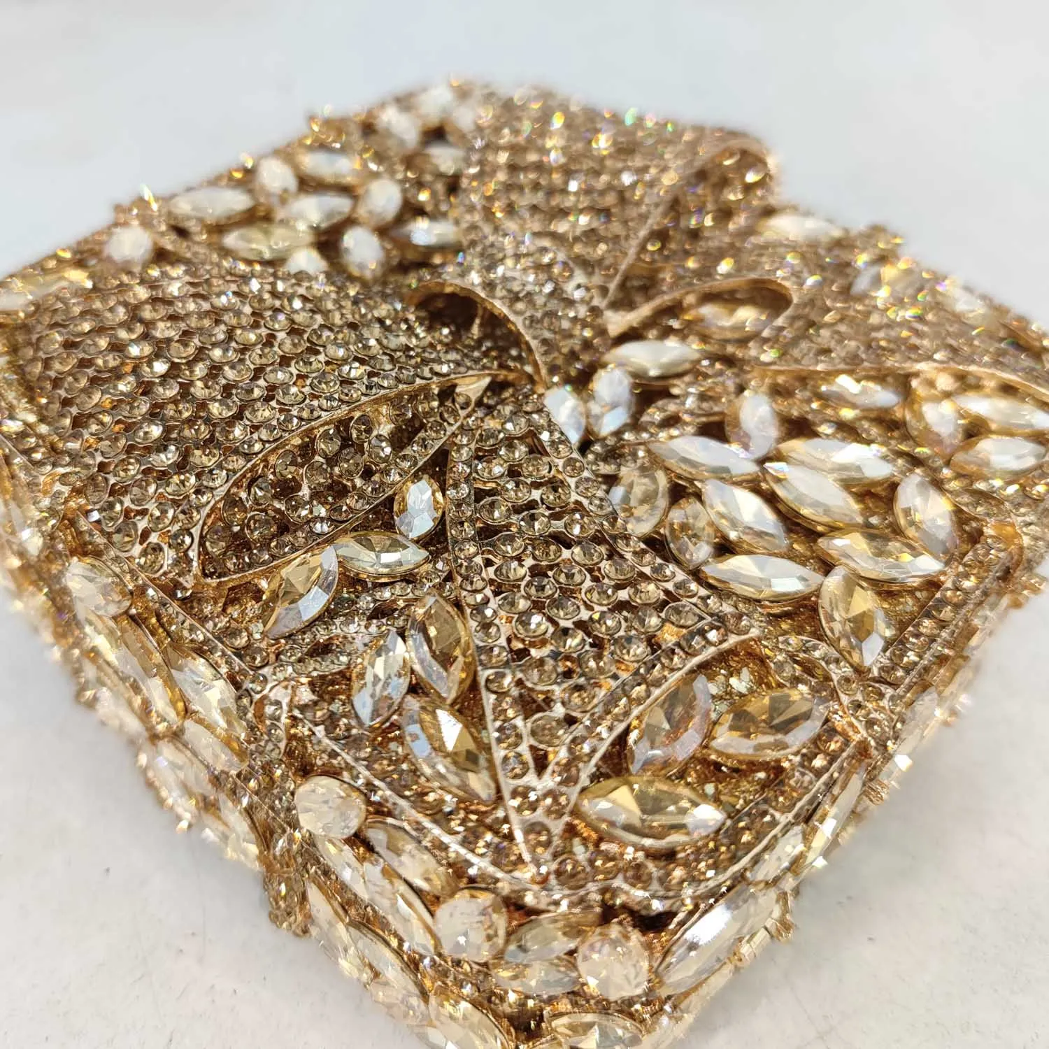 Boutique De FGG Elegant Women Crystal Box Clutch With Bows Evening Bags Fashion Party Dinner Rhinestone Handbags and Purses