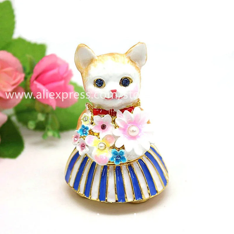 Cat Lady Holding Flower Shape Crafts Small Ring Holder Women Gifts