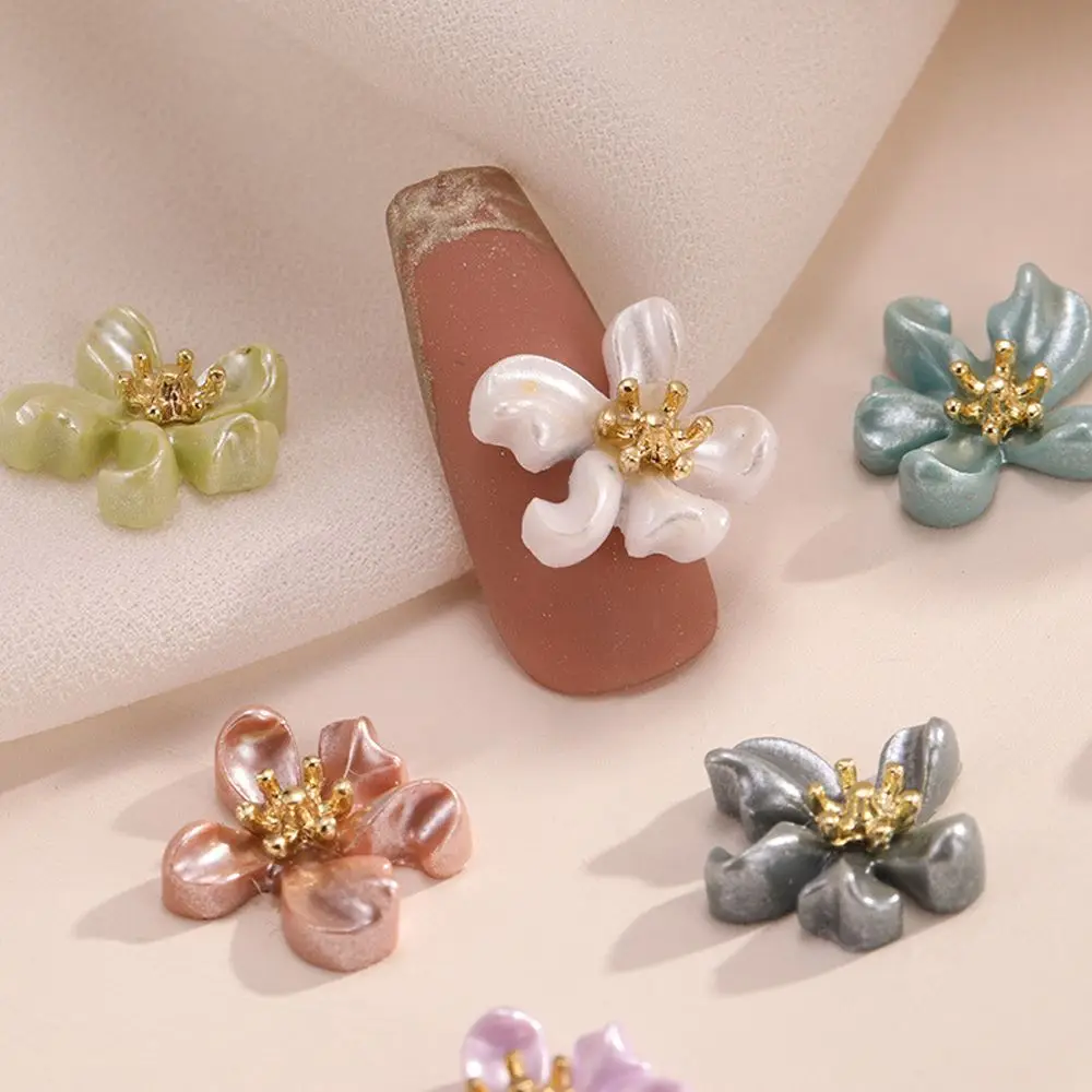 

5-Pack Elegant Flower Nail Art Decorations 3D Resin Elegant Style Five Petal Flower Nail Art Jewelry Nail Rhinestones