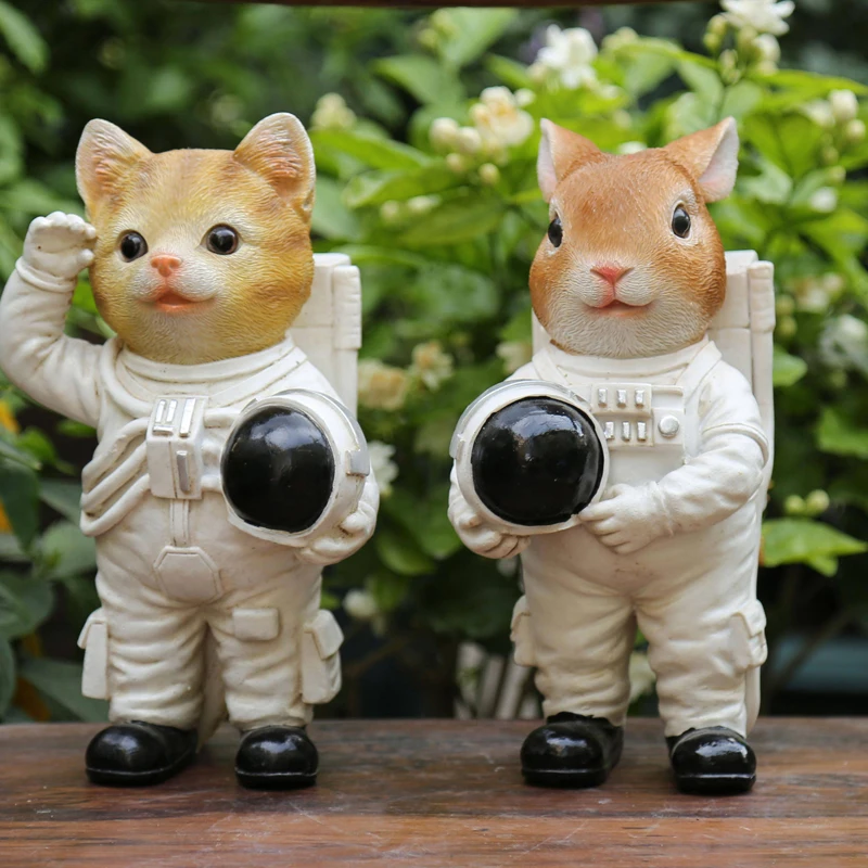 

Cats Astronaut Sculpture Resin Figure Statuetes Spaceman Abstract Statue Home Decoration Accessories Craft Figurine Decor