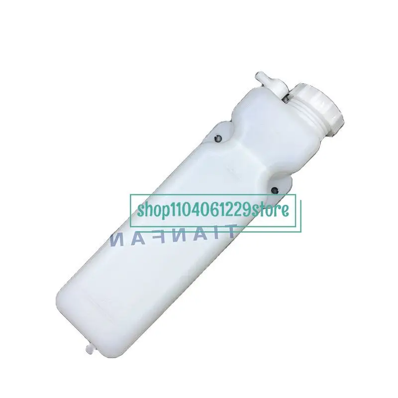 Универсальный вспомогательный резервуар для воды запасной экскаватора