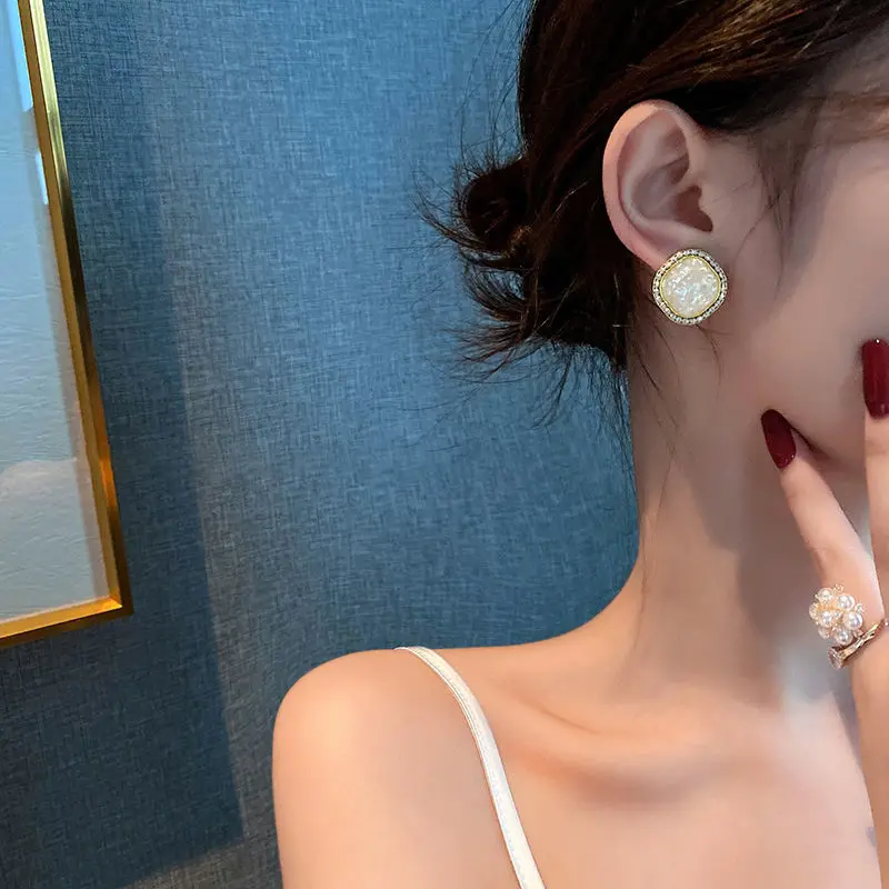 

Женские серебряные серьги в стиле «Хепберн», серебро пробы