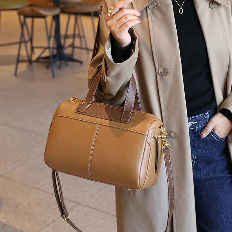 

high quality luxury brand Women's 2023 Autumn and Winter New Fashion Napa Soft Cow Leather Shoulder Bag Large Capacity Portable