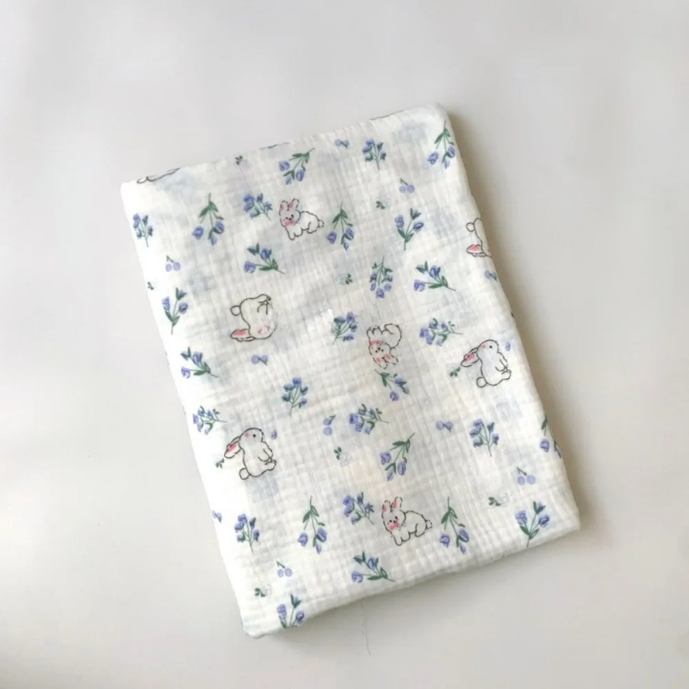 Хлопковая ткань с рисунком кролика дышащая и прочная для шитья одежды платьев