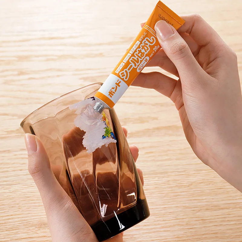 

Quick & Easy Sticky Residue Remover Household Surface Safe Adhesive Cleaner For Sticker/Tape/Car Glass Label Glue Removal TSLM1