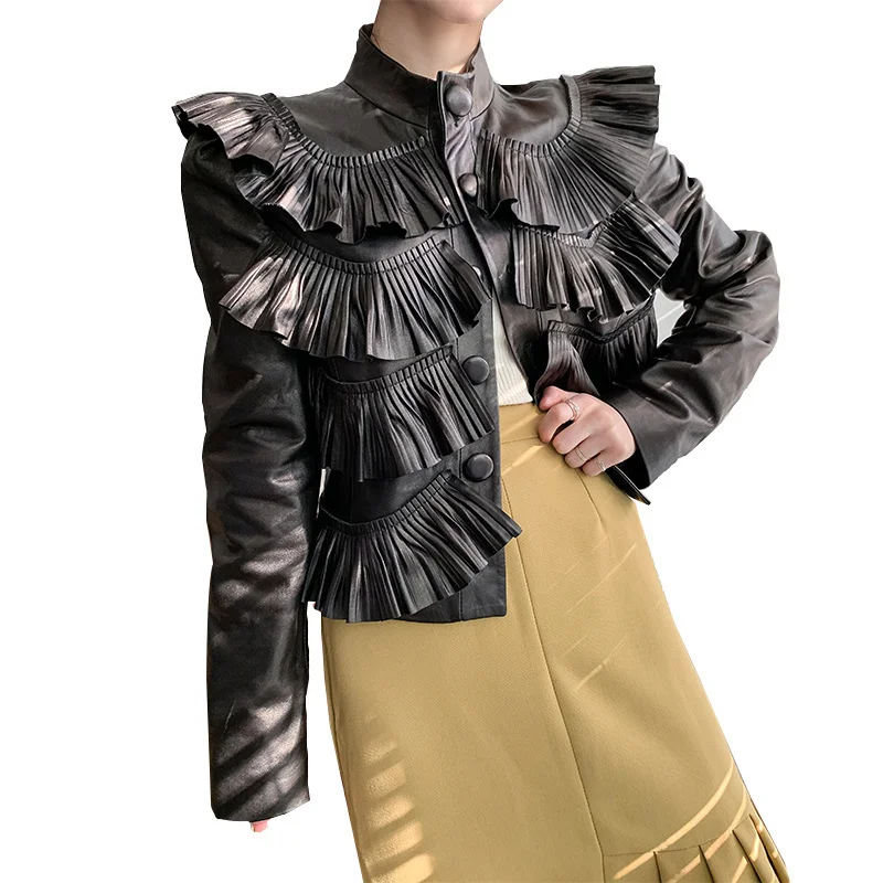 

Женская короткая куртка из натуральной овечьей кожи, с оборками