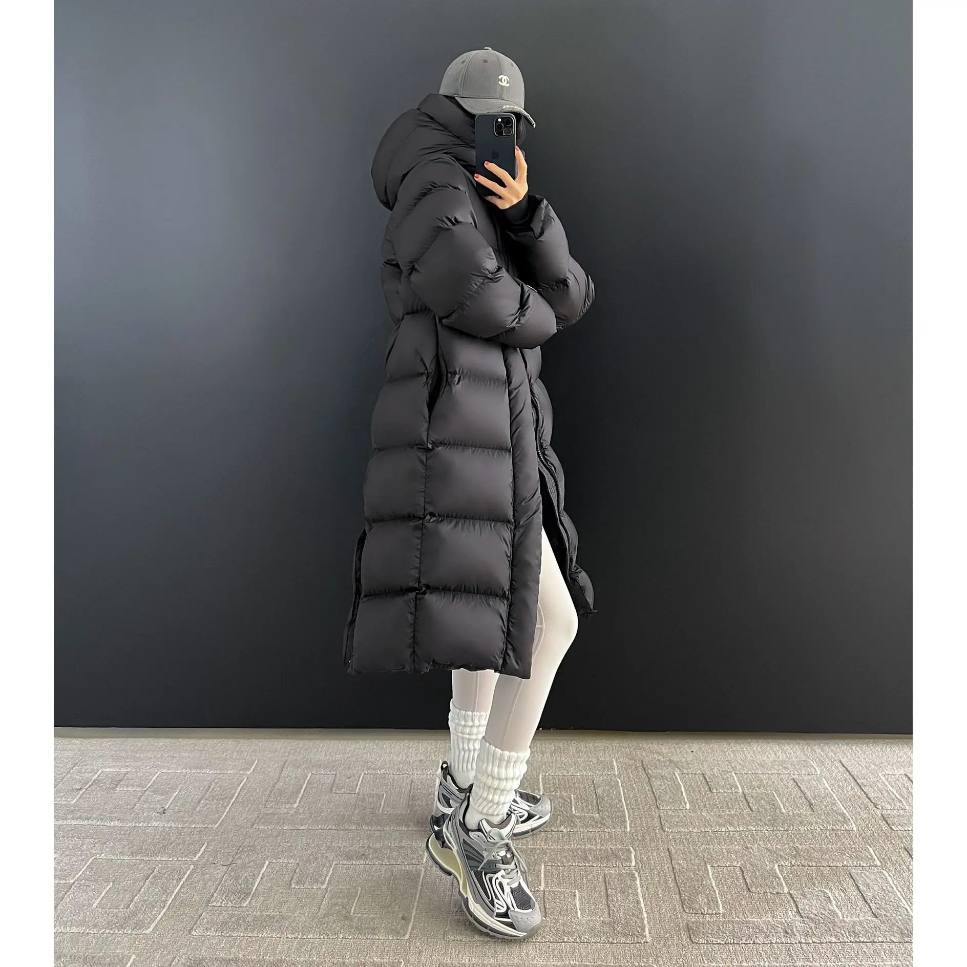 90 white goose down thick ladies hooded and long bread down jacket in autumn and winter