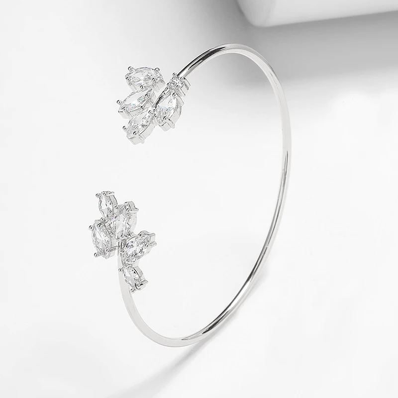 

Friendship Bracelets Romantic Flowers Zircon Bracelet for Women Fashion Jewelry Personality Charm Bangles Wedding Party Gifts