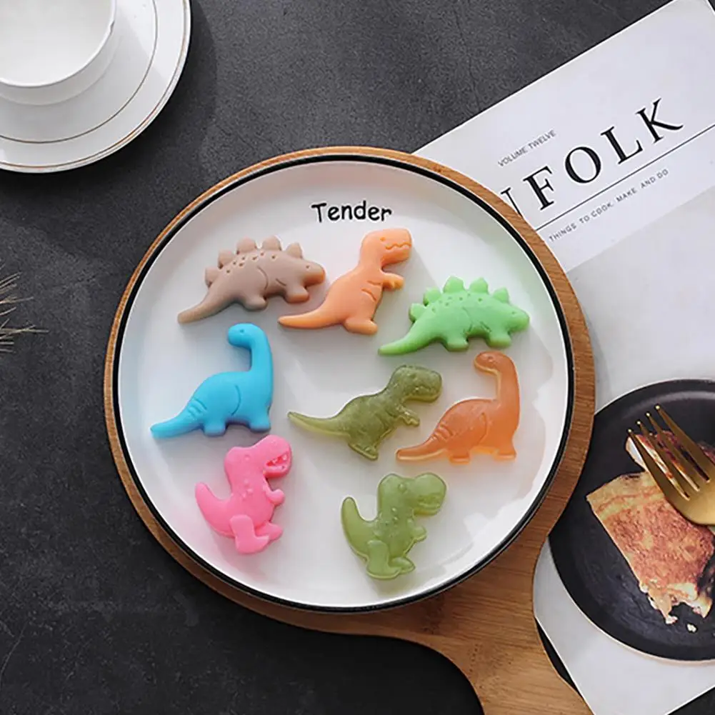 

Compact Dinosaur Mold Easy Demoulding BPA Free 8 Holes Baking DIY Cake Decor Mold Anti-corrosion Candy Mold for Bakery