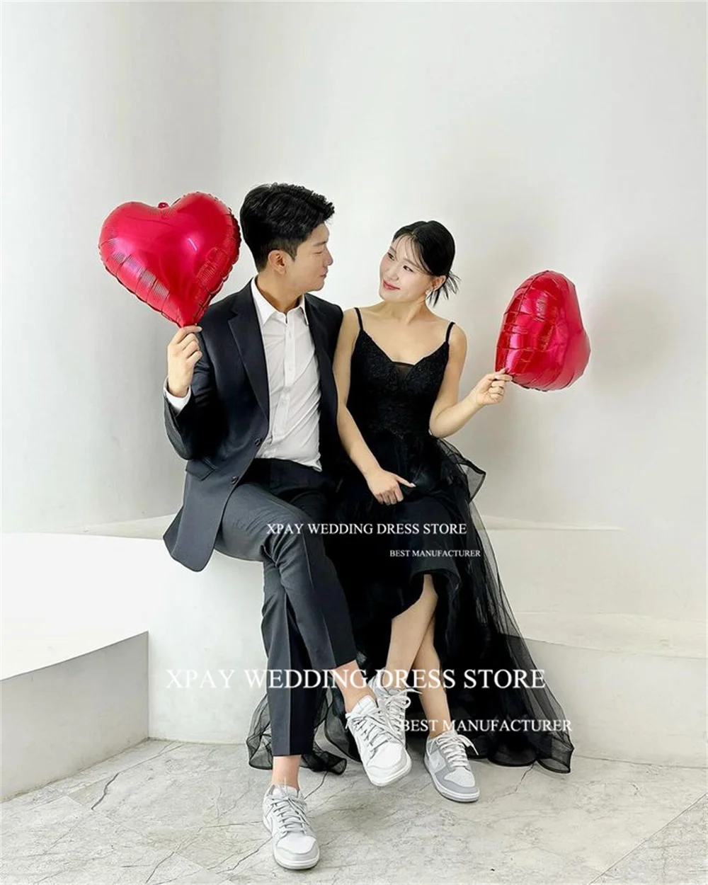 Черные корейские вечерние платья XPAY на бретелях-спагетти платье с V-образным