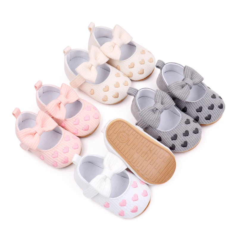 

0-18M Newborn Baby Girls Mary Jane Flats Non-Slip Heart Princess Dress Shoes Infant Crib Shoes with Bow Cute First Walkers