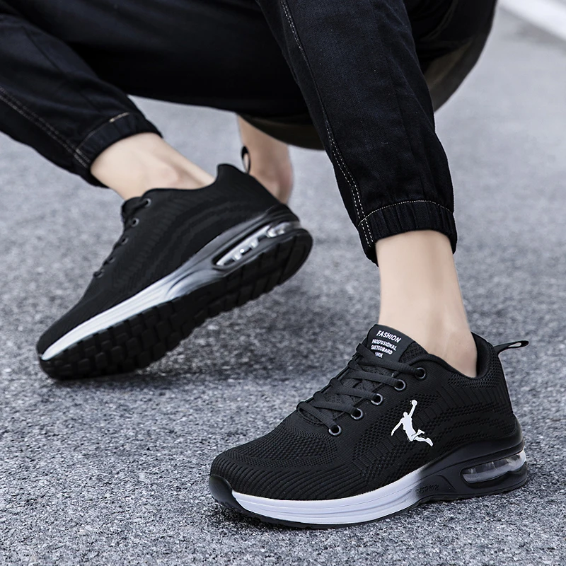 New Men's Sneakers Outdoor Running Sport Shoes Men Breathable Casual Sneakers Non-slip Air Cushion Tennis Shoes