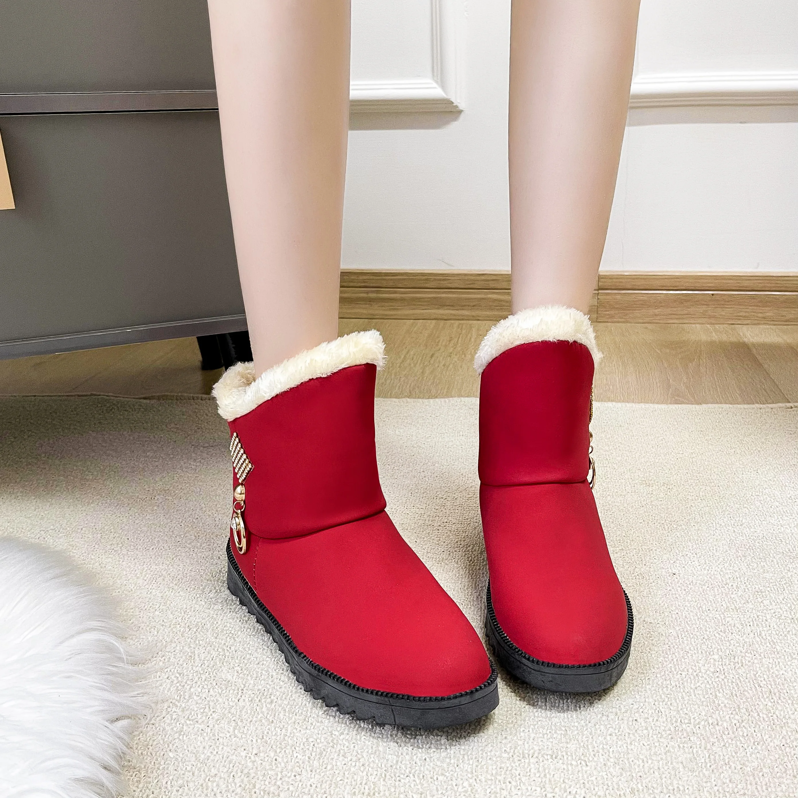 

Winter rhinestone thickening and velvet snow boots women's short boots female students plus velvet big cotton boots