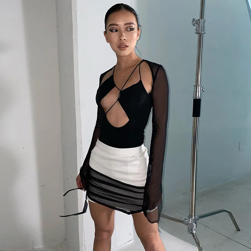 

Женские сексуальные боди с глубоким V-образным вырезом, короткие секционные облегающие кружевные с длинным рукавом, весна 2023, модные популя...