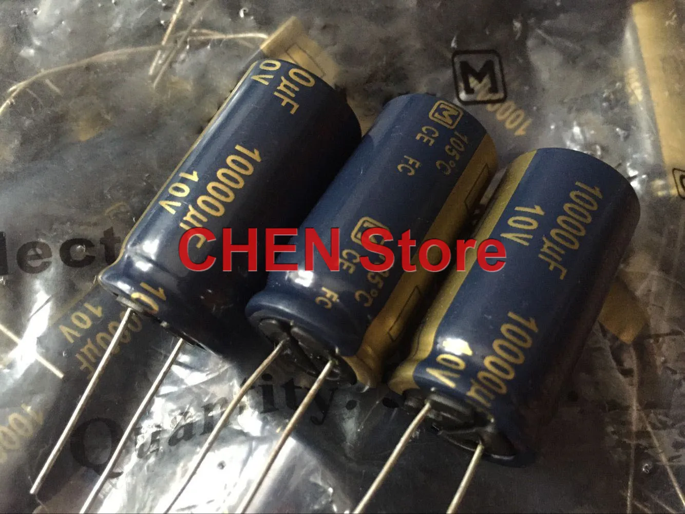 Электролитический конденсатор matsushita FC 10V10000UF 18x36 мм, сверхнизкое внутреннее сопротивление, 10000 мкФ 10V ce fc 10000 мкФ/10V, 4 шт./10 шт.