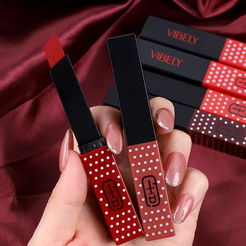 

Рождественская ограниченная Подарочная помада сексуальная нюдовая Матовая жидкая блестящая долговечная Увлажняющая губная помада