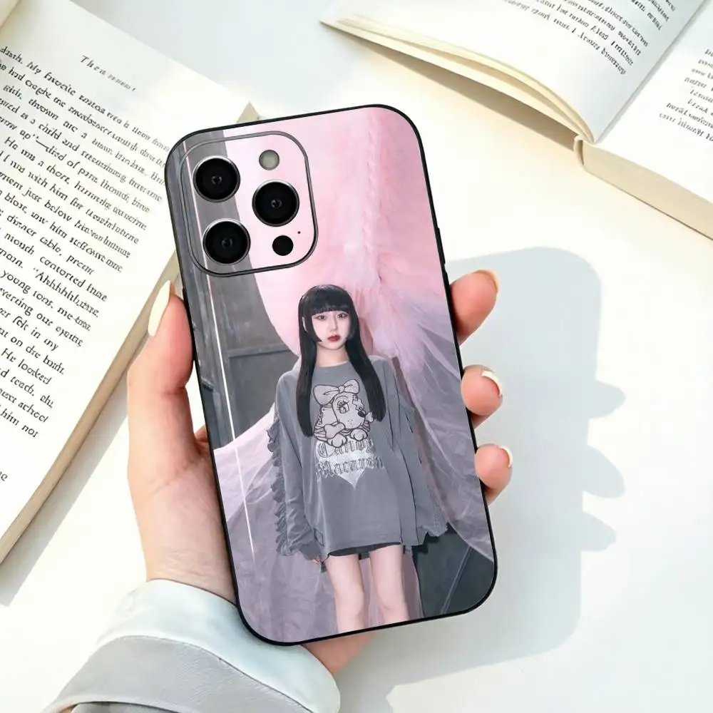 Чехол для телефона Phantom S-Siita Otomodachi для iPhone 17,16,15,14,13,12,11 Plus, Pro Max, XS, мягкий силиконовый черный чехол (art.: 3920dc2e65787) - 3920dc2e65787
