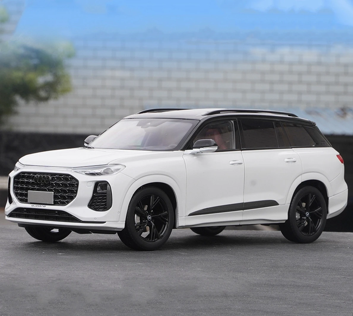 

Масштаб 1/18, Q6 2022 SUV, белая литая модель автомобиля, коллекция игрушек, подарок, перо, Новинка