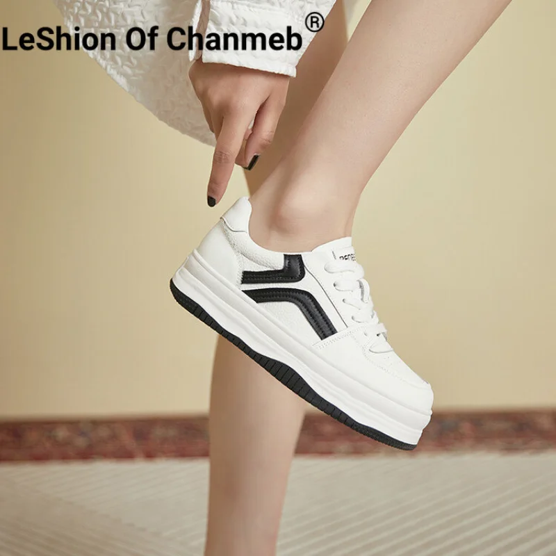 

Женские кроссовки из натуральной кожи, на платформе, Размеры 35-40