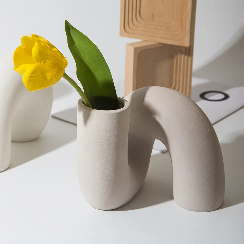 

PDQ White Twist Pipe-Shaped Ceramic Flower Vase for Decor,Modern Minimalist Abstraction Vases,Farmhouse Decorative Vase For Cent