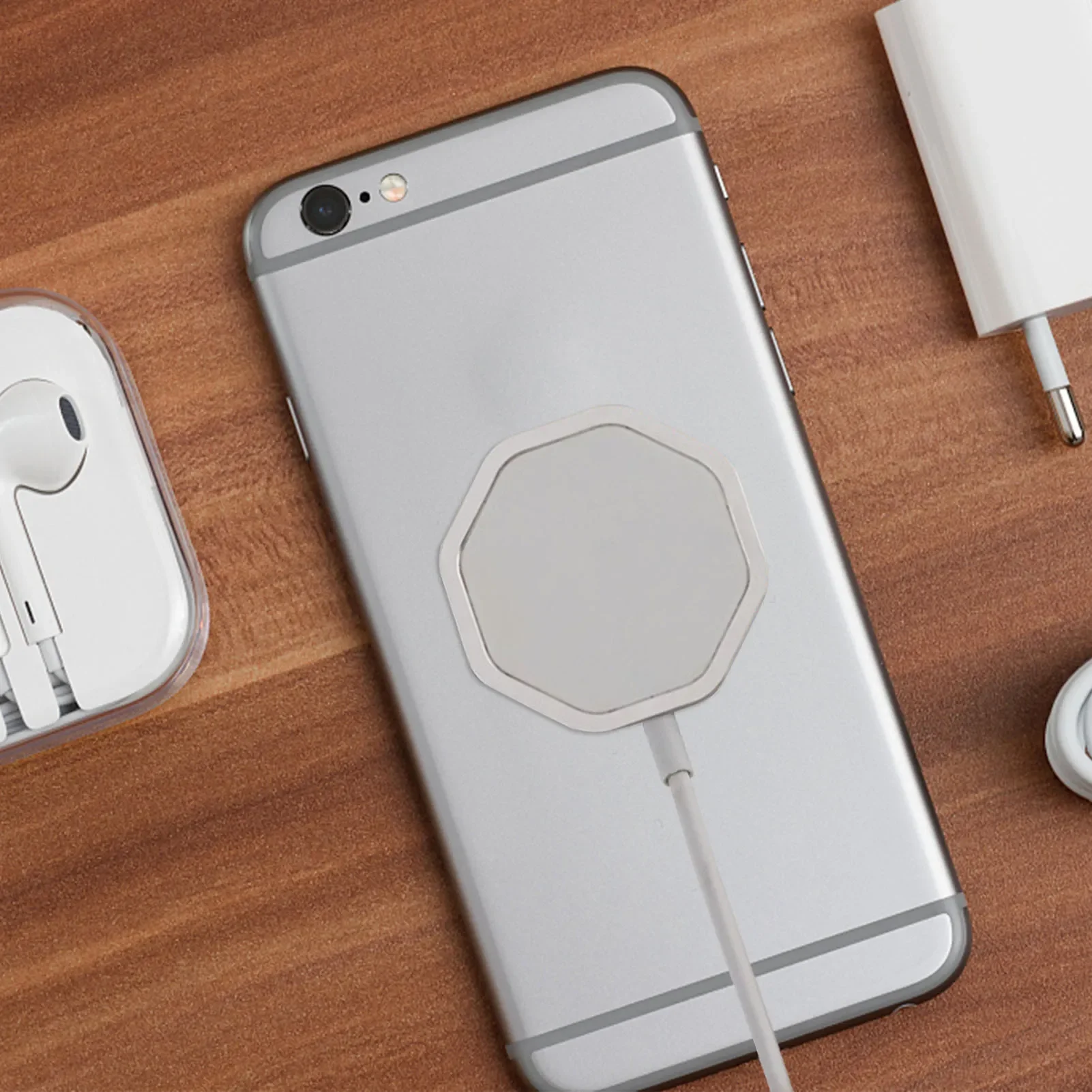 

15W PD13 Wireless Charging For IPhone13 15W Fast Charger Wireless Charger