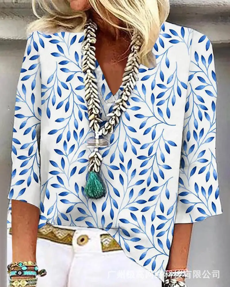 

2023 Spring and Summer Women's New Shirt, V-neck Print Casual Tops