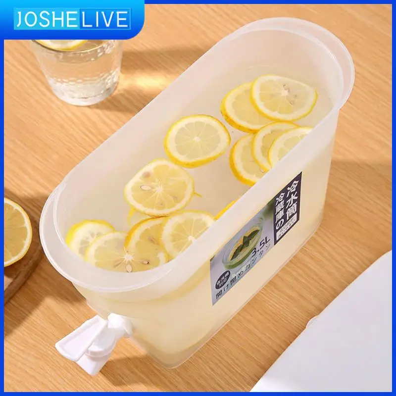 

Большая емкость, чайник для сока, кувшин для холодной воды, чайник для холодной воды пищевого класса, ручные кухонные аксессуары, кувшин для ...