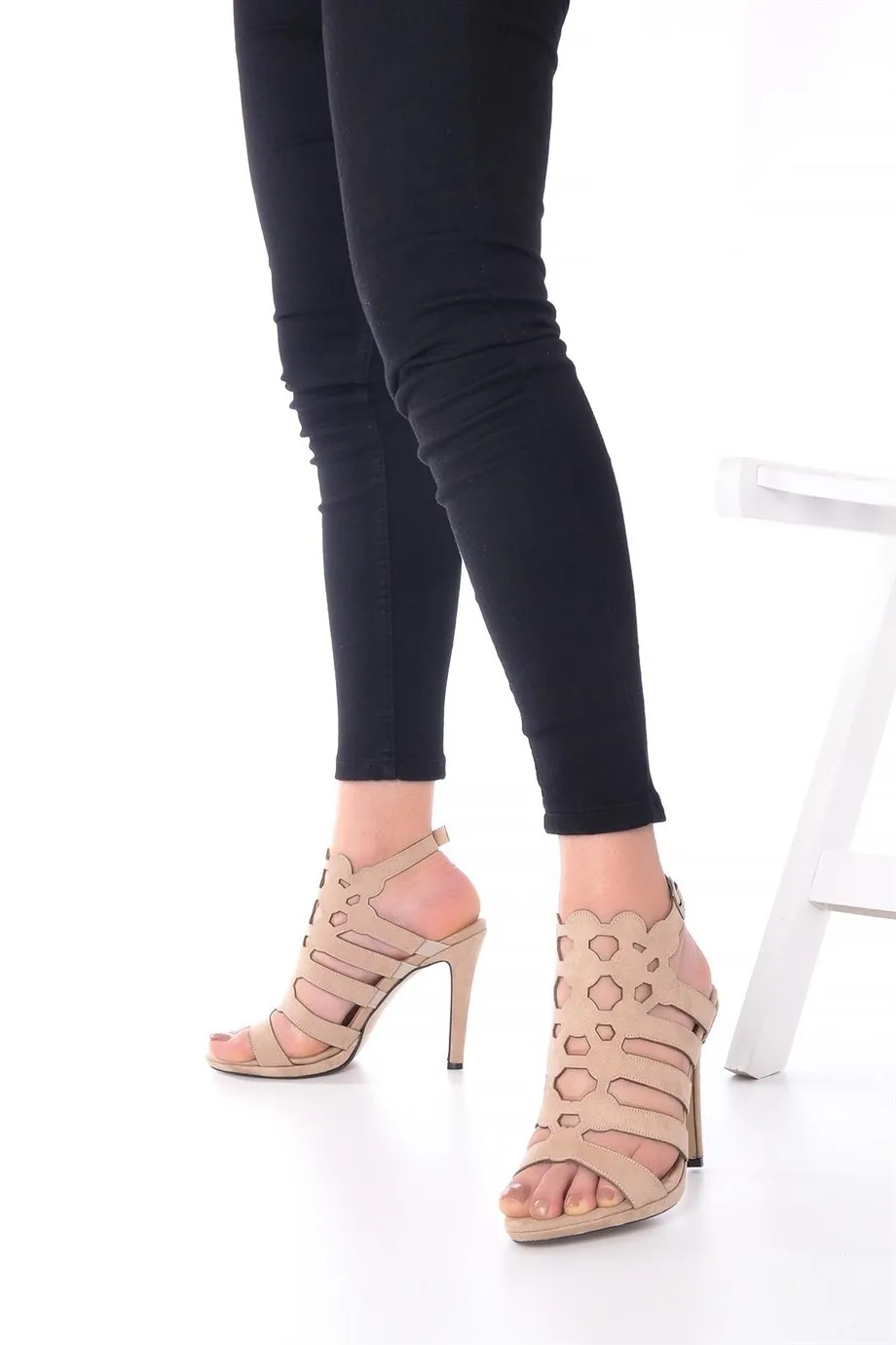 

Ferix Krem цует Topuklu Ayakkabı