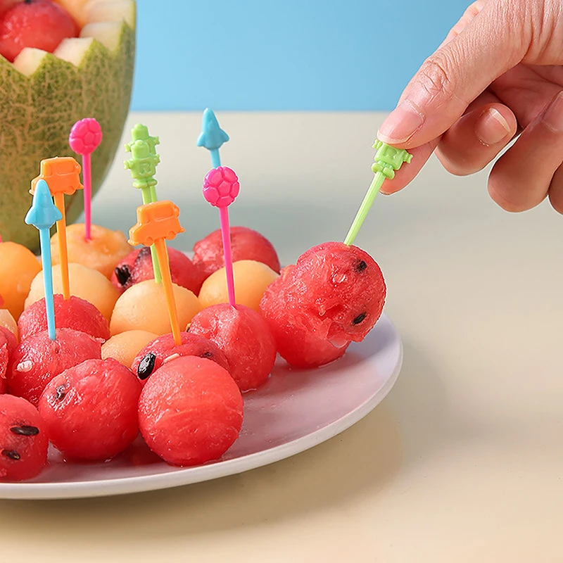 

16Pcs Fruit Fork Cartoon Mini Animal Farm Cartoon Food Selection Children Snacks Cake Dessert Food Fruit Fork Party Decoration