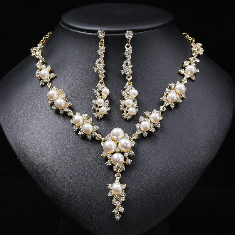 

New Pearl Necklace And Earrings Set Women's Luxury Bridal Dress Clavicle Chain Alloy Wedding Jewelry Sets for Women